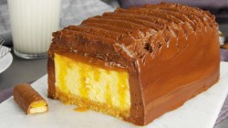Giant Twix Cheesecake