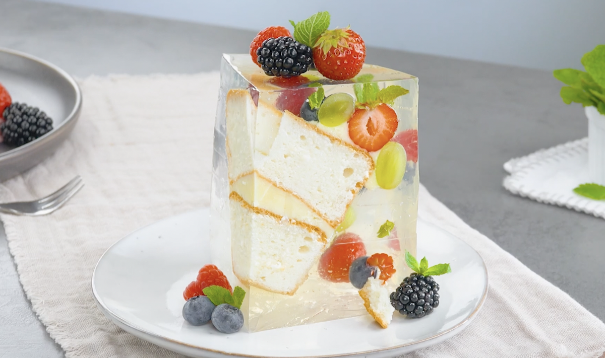 Magical Floating Jello Cake