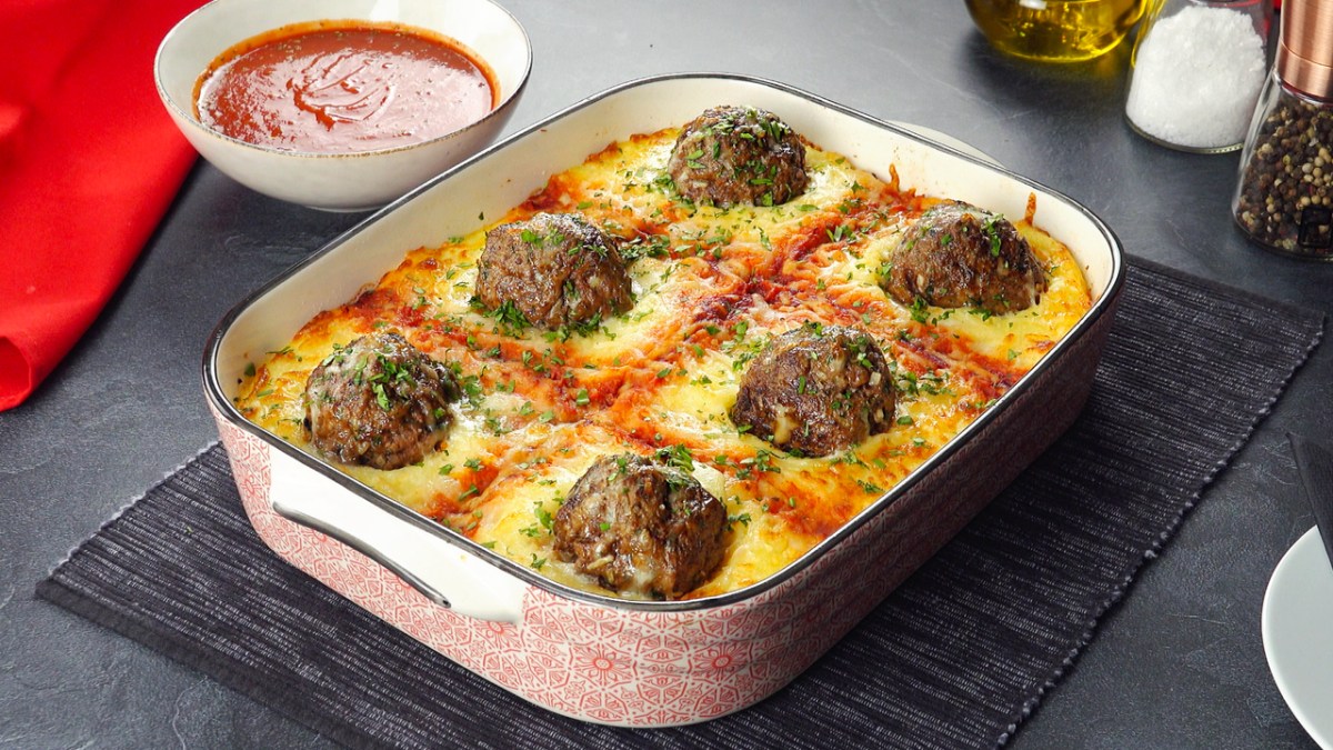 Mashed Potato And Meatball Casserole