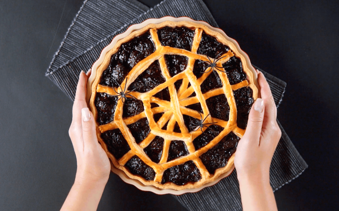 Halloween Spiderweb Pie Halloween Spiderweb Pie