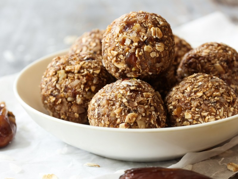 Date and Oat Energy Bites